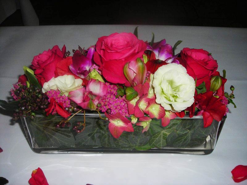 Glasfüllung mit Rosen in Pink-Lila-Creme