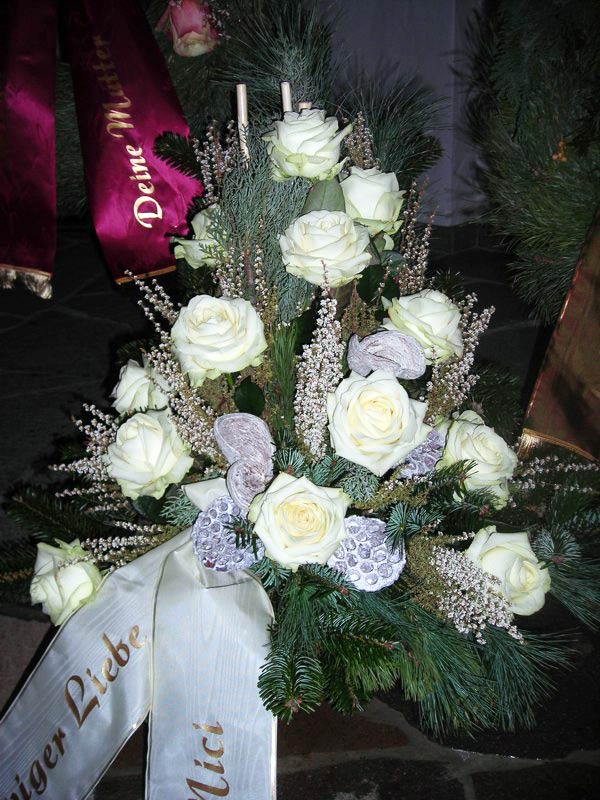 Waldbukett mit Frischblumen Winter 2