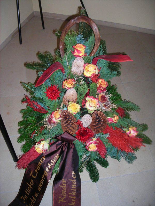 Waldbukett mit Frischblumen Winter